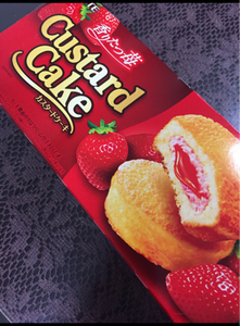 ロッテ　カスタードケーキ香りたつ苺　６個の商品写真