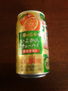 アサヒ　果実の瞬間　愛媛いよかん　缶　３５０ｍｌの商品写真