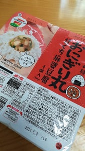 味の素　おにぎり丸麻婆豆腐　４個入トレイ　１００ｇの商品写真