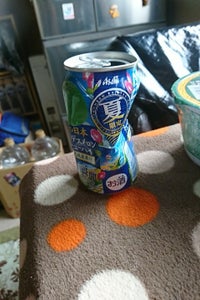 アサヒ　夏限定　果実の瞬間　メロン　缶　３５０ｍｌの商品写真