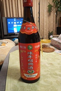 興南　陳年紹興酒　　６００ｍｌの商品写真