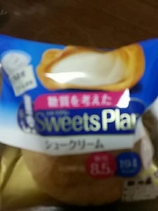 モンテール　糖質を考えたシュークリーム　１個の商品写真