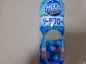 ポッカサッポロ　がぶ飲みソーダフロート　５００ｍｌの商品写真