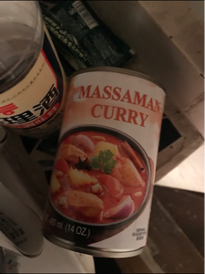 オリエントグルメ　マッサマンカレー　缶　４００ｇの商品写真