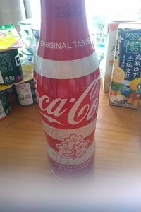 コカコーラ　コカコーララグビーボトル缶　２５０ｍｌの商品写真