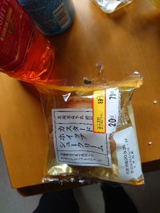 ヤマザキ　カスタ−ドホイップシュ−クリ−ム（北海道の商品写真