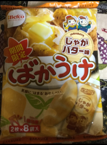 栗山米菓　ばかうけじゃがバター味　１６枚の商品写真