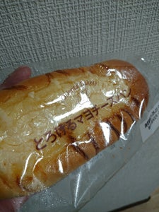 オリエンタル　とろけるマヨネーズチーズパン　１個の商品写真