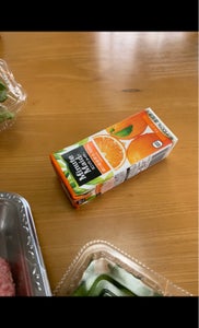 明治　ミニッツＭオレンジ１００％　２００ｍｌの商品写真