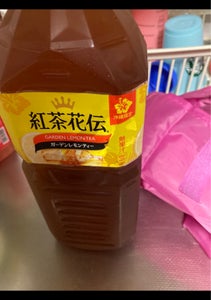 紅茶花伝　ガーデンレモンティー　２Ｌの商品写真