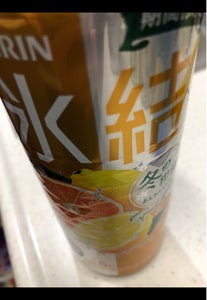キリン　氷結冬の柑橘スパークリング　缶　５００ｍｌの商品写真