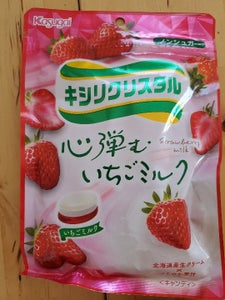 春日井製菓　キシリクリスタルいちごミルク　６７ｇの商品写真