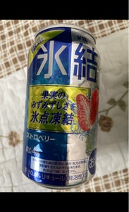 キリン　氷結　ストロベリー　缶　３５０ｍｌの商品写真