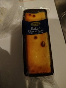利恵産業　濃厚焼チーズケーキの商品写真