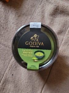 ロピア　ショコラプリン西尾の抹茶　１個の商品写真