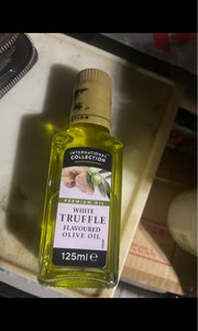 オーフス　トリュフ風味オリーブオイル　１１５ｇの商品写真