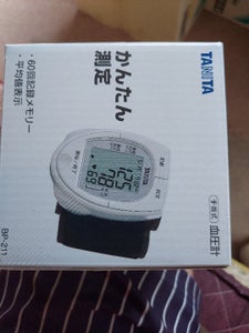 ＴＡＮＩＴＡ　タニタ手首式血圧計ＢＰ−２１１−ＷＨの商品写真