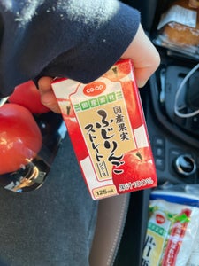ＣＯＯＰ　国産果実ふじりんごストレート　１２５ｍｌの商品写真