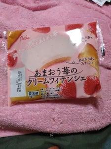 プレシア　あまおう苺のクリームフィナンシェ　１個の商品写真