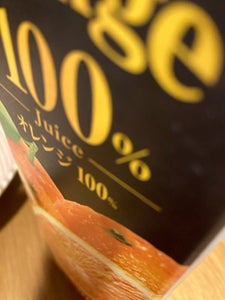 広島協同乳業　オレンジ１００％　９００ｍｌ