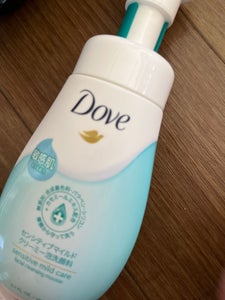 ダヴ　センシティブＭクリーミー泡洗顔料　１５０ｍｌの商品写真