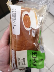 ヤマザキ生コッペパン（コロッケ）北海道産きたあかりの商品写真