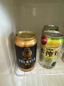アサヒ生ビール黒生　缶　３５０ｍｌの商品写真