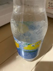サントリー　天然水スパークリングレモン　５００ｍｌ