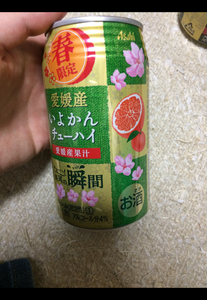 アサヒ　果実の瞬間　愛媛いよかん　缶　３５０ｍｌの商品写真