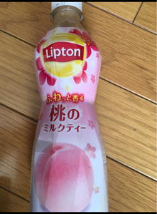 リプトンふわっと香る桃のミルクティー　４５０ｍｌの商品写真