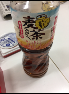 コカコーラ　茶流彩彩　丁寧仕立て麦茶　５２５ｍｌの商品写真