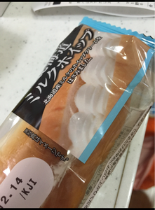 パスコ　スイーツロール北海道ミルクホイップ　１Ｐの商品写真