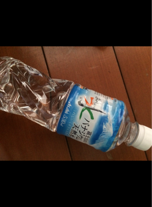 アサヒ　おいしい水バナジウム天然水ＰＥＴ５３０ｍｌのレビュー画像