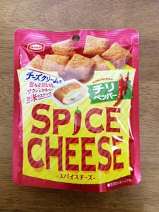 亀田製菓　スパイスチーズチリペッパー　３０ｇの商品写真