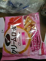 旺旺ジャパン クリームロールイチゴ 180g