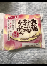 フジ 大福みたいなホイップあんぱん白桃 1個