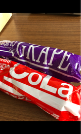 やおきん おもしろグレープ 180ml