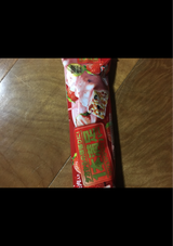 アサヒ 1本満足バーシリアルストロベリー 1本