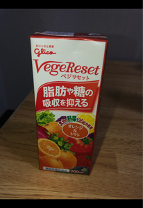 グリコ　べジリセットオレンジ＆トマト　２００ｍｌの商品写真