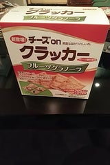 チーズonクラッカー フルーツグラノーラ 20枚