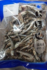 かね七 長崎産 煮干 中才 200g