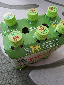 伊藤園　お〜いお茶緑茶　５２５ｍｌ×５＋１の商品写真