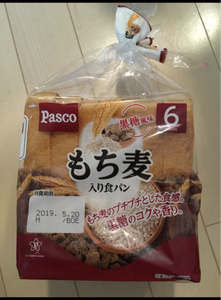 パスコ　もち麦入り食パン　６枚の商品写真