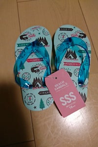 カリンピア ビーチサンダルカラフルキャンプ柄SSSの商品写真