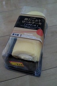 卵たっぷりロールケーキ(レアチーズ)