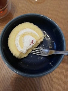 田口食品　Ｃチーズ＆ストロＢロールケーキ　５個の商品写真