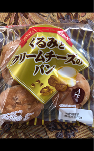 くるみとクリームチーズのパン