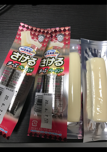 雪印北海道１００　さけるチーズ　ベーコン味　２５ｇの商品写真