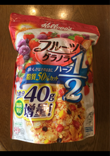 ケロッグ フルーツグラノラハーフ 500g