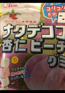 ライオン菓子　ナタデココ杏仁ピーチグミ　６０ｇの商品写真